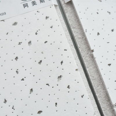 Plafond van mineraalwol 600x600mm 10mm Dikte akoestische plafondtegels Raster